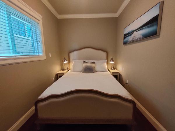 Rare Find Exquisitely New Quiet & Safe Skytrain Home : photo 9 de la chambre suite 2 chambres