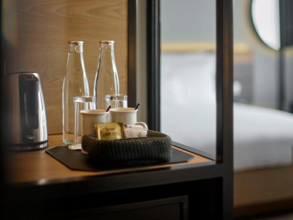 AC Hotel by Marriott Kuantan : photo 2 de la chambre chambre lit king-size deluxe