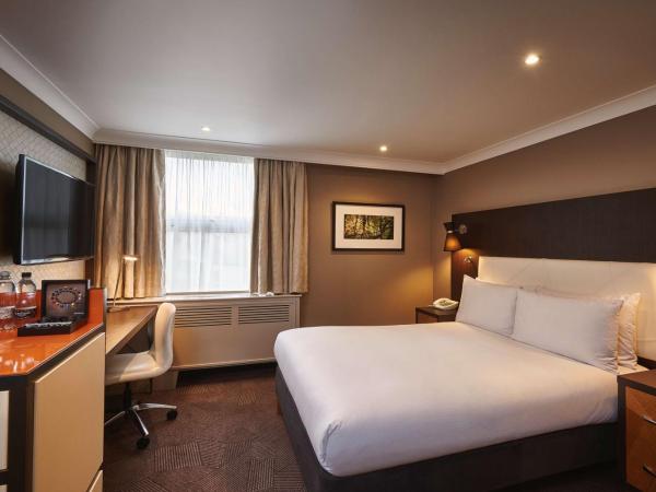 DoubleTree by Hilton London Ealing : photo 1 de la chambre chambre lit queen-size 