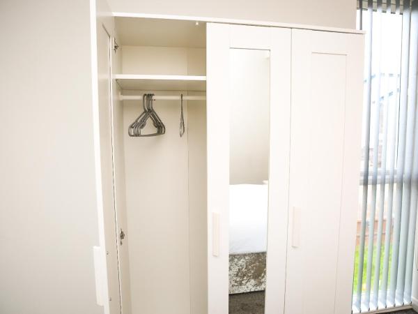 Crystal Home : photo 3 de la chambre chambre double standard avec salle de bains commune