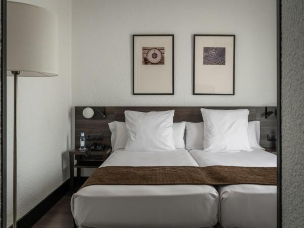 Hotel Medium Valencia : photo 1 de la chambre chambre familiale (2 adultes et 2 enfants)