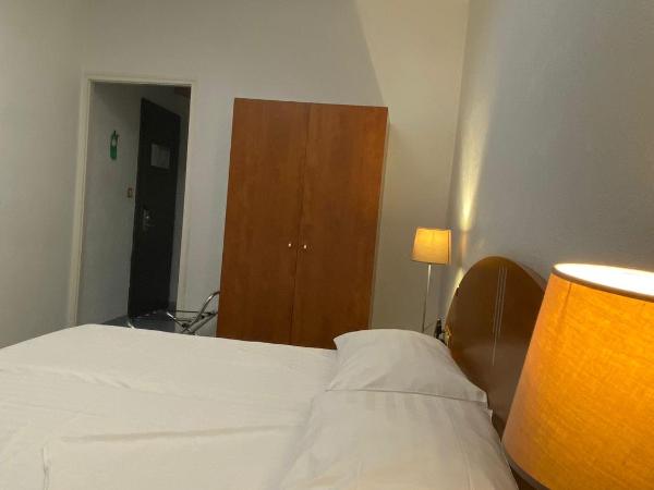 Hotel Admiral : photo 5 de la chambre chambre lits jumeaux standard