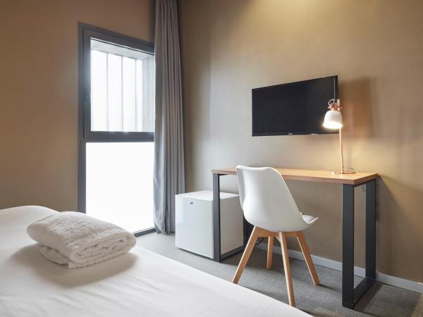 Hotel Landaben : photo 8 de la chambre chambre double ou lits jumeaux standard