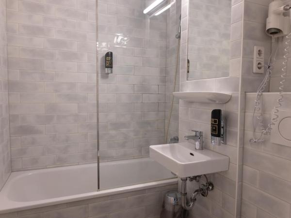 a&o München Hackerbrücke : photo 1 de la chambre chambre simple