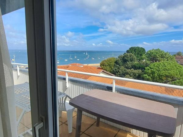 Appart'hôtel Le Trianon : photo 5 de la chambre appartement - vue sur mer