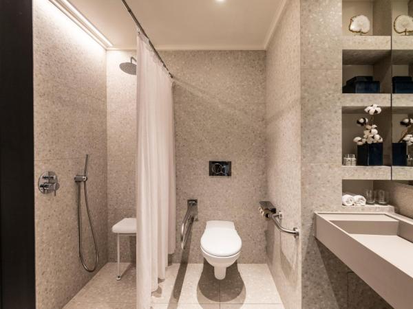 SAY HOTEL : photo 2 de la chambre chambre double ou lits jumeaux - accessible aux personnes à mobilité réduite