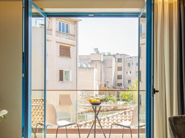 Bob W Eolou : photo 3 de la chambre chambre double avec balcon