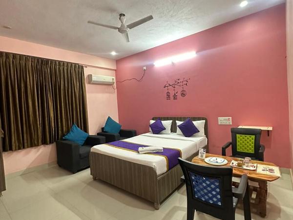 Hotel Golden Stays : photo 6 de la chambre chambre deluxe