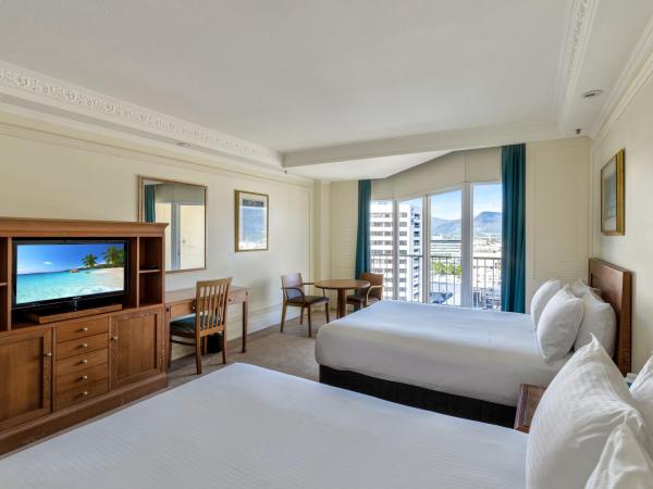 Pullman Cairns International : photo 10 de la chambre chambre lits jumeaux classique - vue sur port