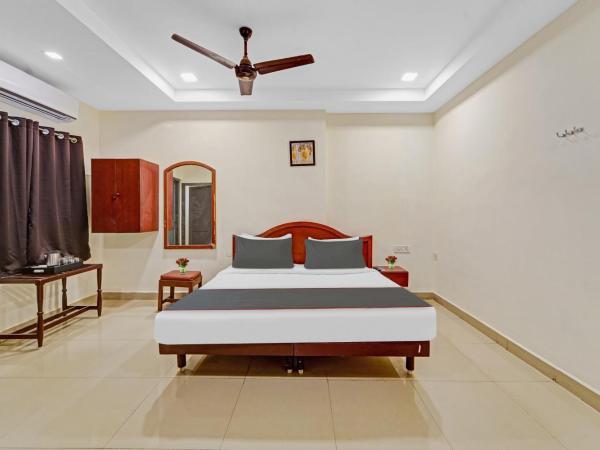 Super Collection O G Silver Hotels Mount Road : photo 3 de la chambre chambre double deluxe