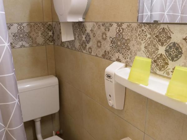 Attila Hotel : photo 3 de la chambre chambre lits jumeaux standard