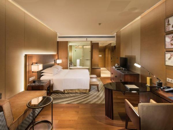 Hilton Wuhan Optics Valley : photo 7 de la chambre chambre lit king-size