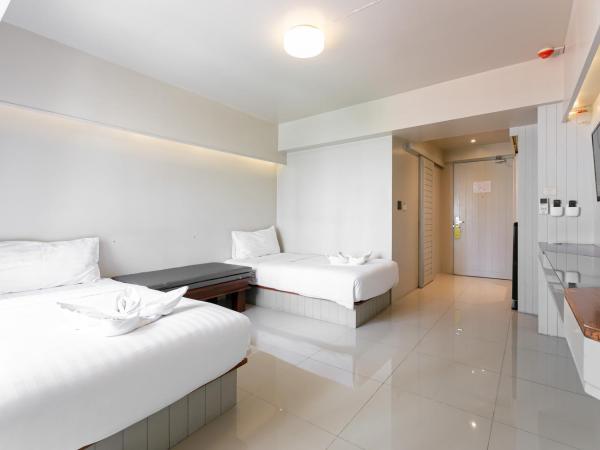 A Room Bangkok Sathorn : photo 1 de la chambre chambre lits jumeaux supérieure