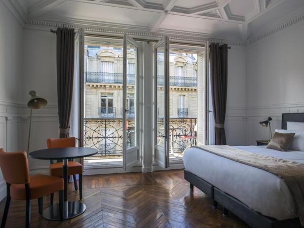 Vestay George V : photo 5 de la chambre suite junior avec balcon