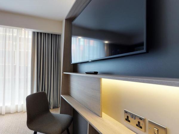 Hampton By Hilton Manchester Northern Quarter : photo 1 de la chambre chambre lit queen-size