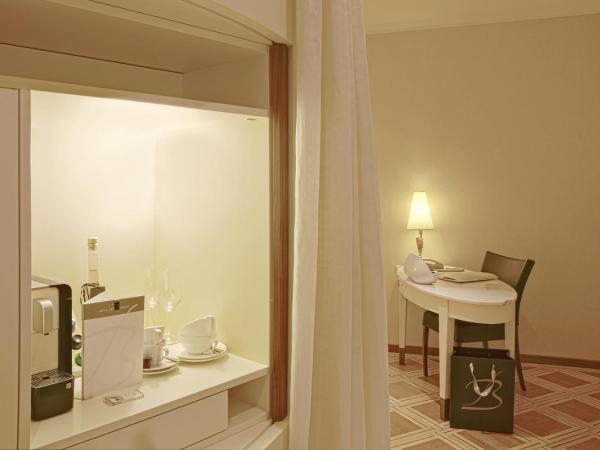 Hotel des Balances : photo 8 de la chambre suite romantique avec balcon - vue sur rivière