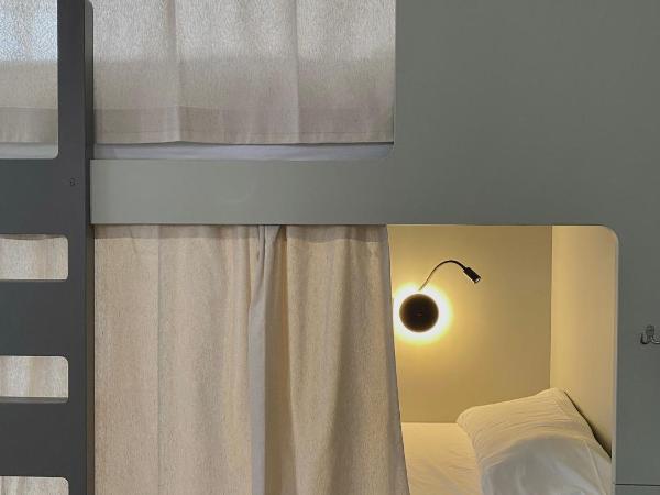 La Banda Rooftop Hostel : photo 3 de la chambre bed in 4-bed mixed deluxe dormitory room with private bathroom