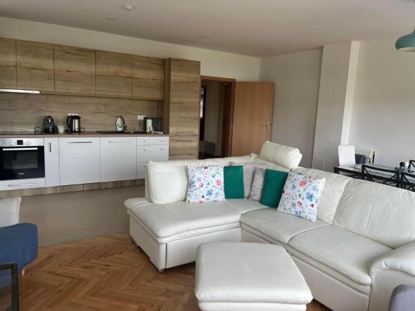 Penzion Kozí Horka u Brněnské přehrady : photo 10 de la chambre suite avec vue sur lac