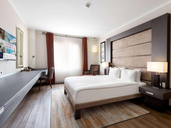 Ramada Plaza By Wyndham Istanbul City Center : photo 1 de la chambre executive room with one twin bed - non-smoking