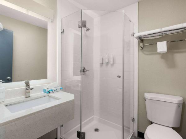 Days-Inn by Wyndham Albuquerque I-25 : photo 7 de la chambre chambre lit king-size - non-fumeurs