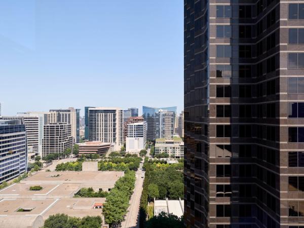 JW Marriott Dallas Arts District : photo 4 de la chambre chambre d'angle lit king-size