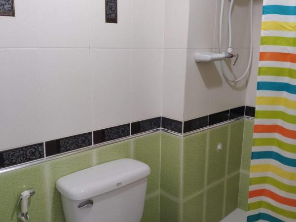 Changpuak Hotel : photo 6 de la chambre chambre double standard avec ventilateur