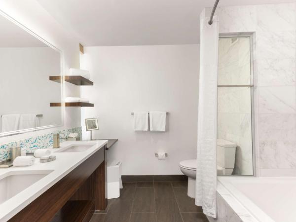 The Art Hotel Denver, Curio Collection by Hilton : photo 9 de la chambre chambre lit king-size