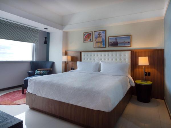 Hampton by Hilton Veracruz Boca Del Rio : photo 1 de la chambre chambre lit king-size - vue sur océan - non-fumeurs