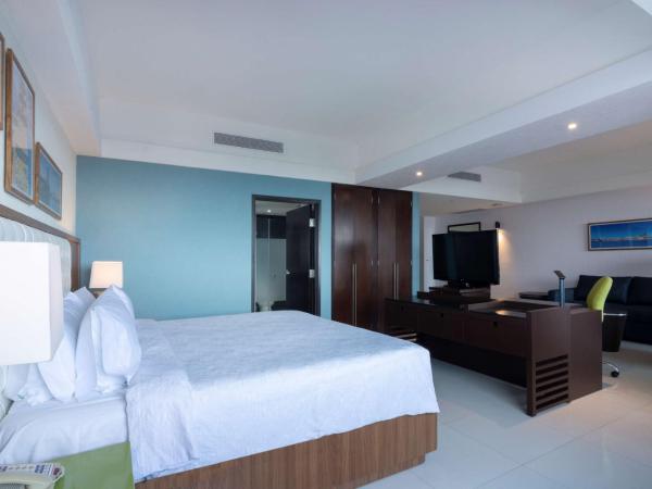 Hampton by Hilton Veracruz Boca Del Rio : photo 2 de la chambre suite studio lit king-size