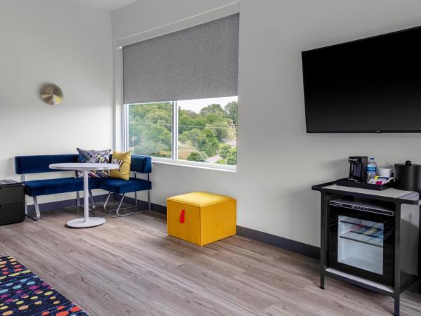 Aloft Nashville Airport : photo 1 de la chambre chambre lit king-size