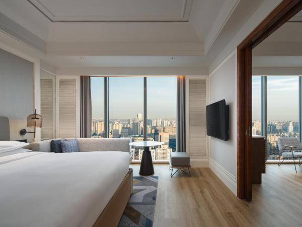 Sheraton Shanghai Pudong Riverside : photo 1 de la chambre premium king suite - concierge lounge access