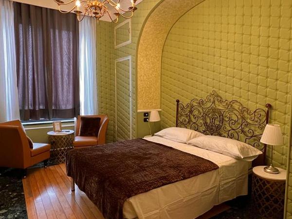 Villa Camilla Milano : photo 3 de la chambre chambre lit king-size supérieure