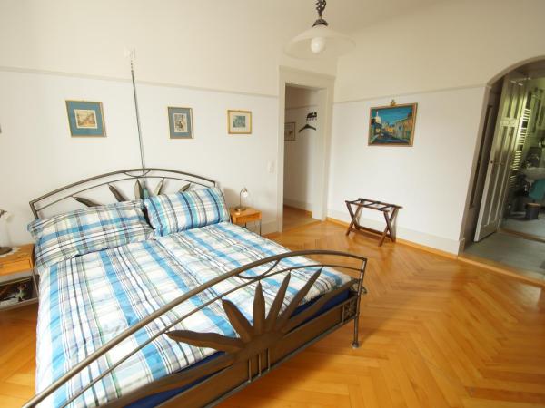 Bed and Breakfast Wildrose : photo 2 de la chambre chambre double avec salle de bains privative