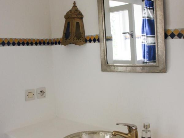 Riad Dar Nael : photo 6 de la chambre chambre double deluxe avec douche