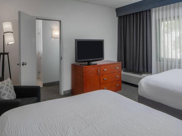 Courtyard by Marriott Memphis East/Park Avenue : photo 5 de la chambre suite 1 chambre avec vue sur cour