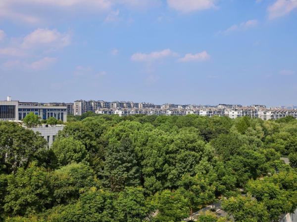Courtyard by Marriott Hangzhou West : photo 3 de la chambre chambre lits jumeaux supérieure