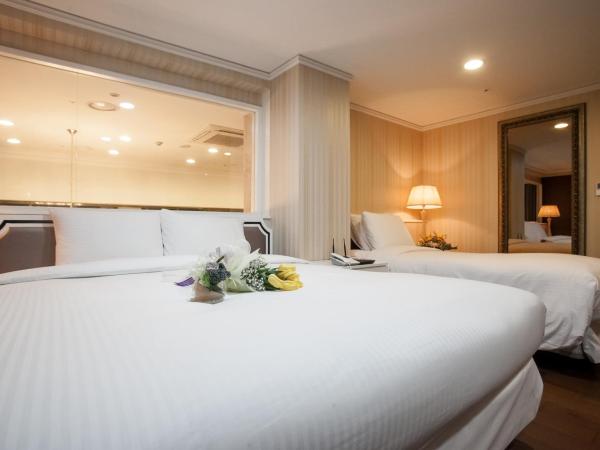 Hotel Pharos : photo 10 de la chambre suite avec piscine privée