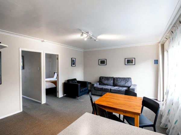 Ripple Rotorua : photo 4 de la chambre two bedroom apartment with outdoor hot tub