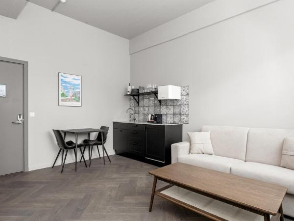 The Swan House by Heimaleiga : photo 9 de la chambre studio sous-sol