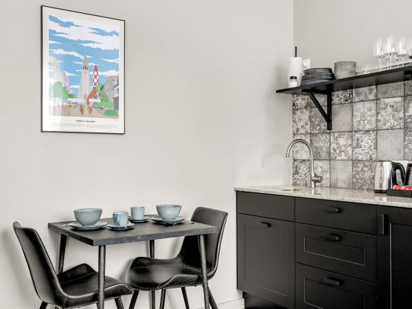 The Swan House by Heimaleiga : photo 4 de la chambre studio sous-sol