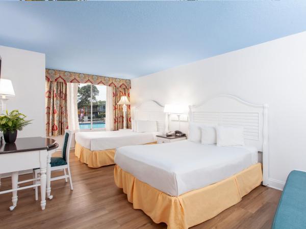 Seralago Hotel & Suites Main Gate East : photo 2 de la chambre chambre double avec 2 lits doubles - côté piscine