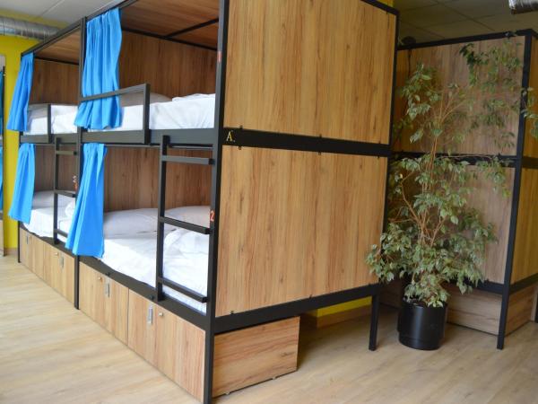 Hostel del Templo de Debod : photo 1 de la chambre lits superposés doubles en dortoir mixte