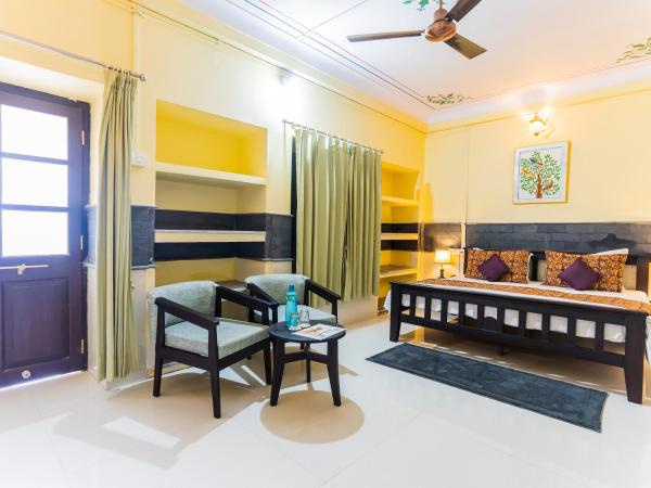 Kalyan Villa Homestay : photo 6 de la chambre chambre double avec salle de bains privative