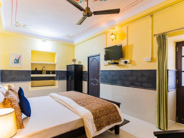 Kalyan Villa Homestay : photo 7 de la chambre chambre double avec salle de bains privative