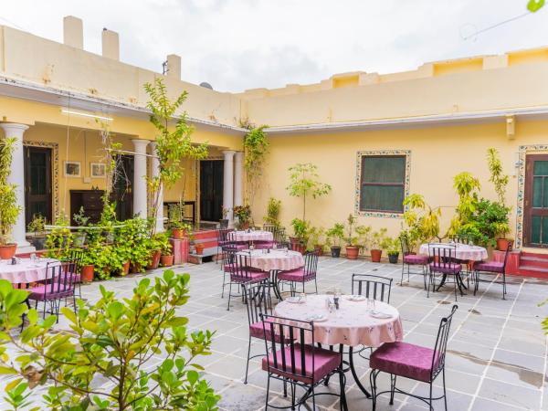 Kalyan Villa Homestay : photo 8 de la chambre chambre quadruple avec salle de bains