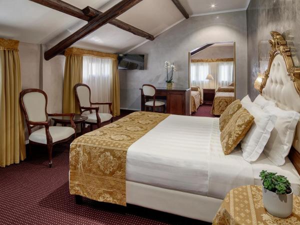 Hotel Pausania : photo 3 de la chambre chambre quadruple