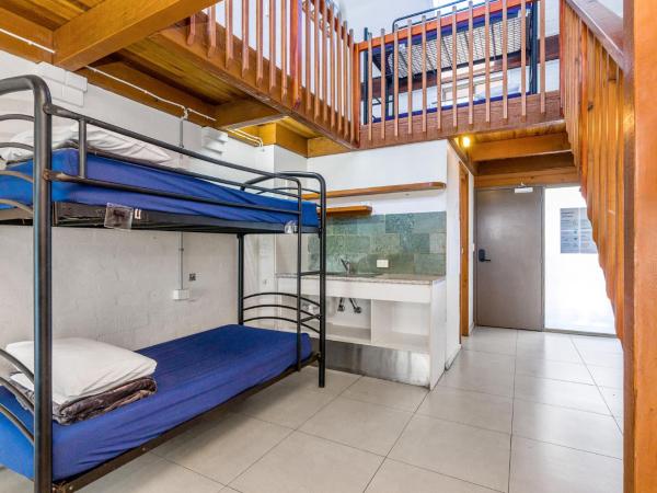 Aquarius Backpackers Resort : photo 2 de la chambre bed in 8-bed female dormitory room (age 18 - 35 years only)