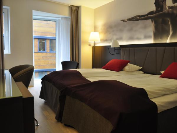 Quality Hotel Waterfront : photo 5 de la chambre chambre quadruple