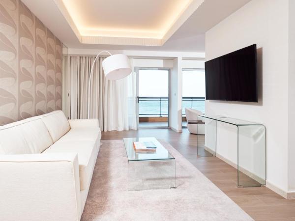 Mediterranean Hotel : photo 3 de la chambre suite avec jacuzzi