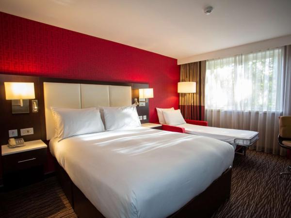 DoubleTree by Hilton Hotel Nottingham - Gateway : photo 1 de la chambre chambre familiale communicante lit queen-size